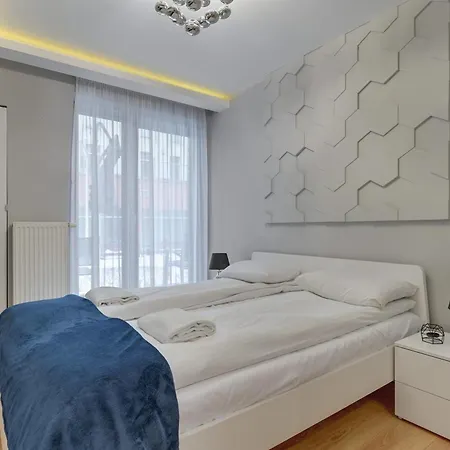 Szafarnia By Grand Apartman